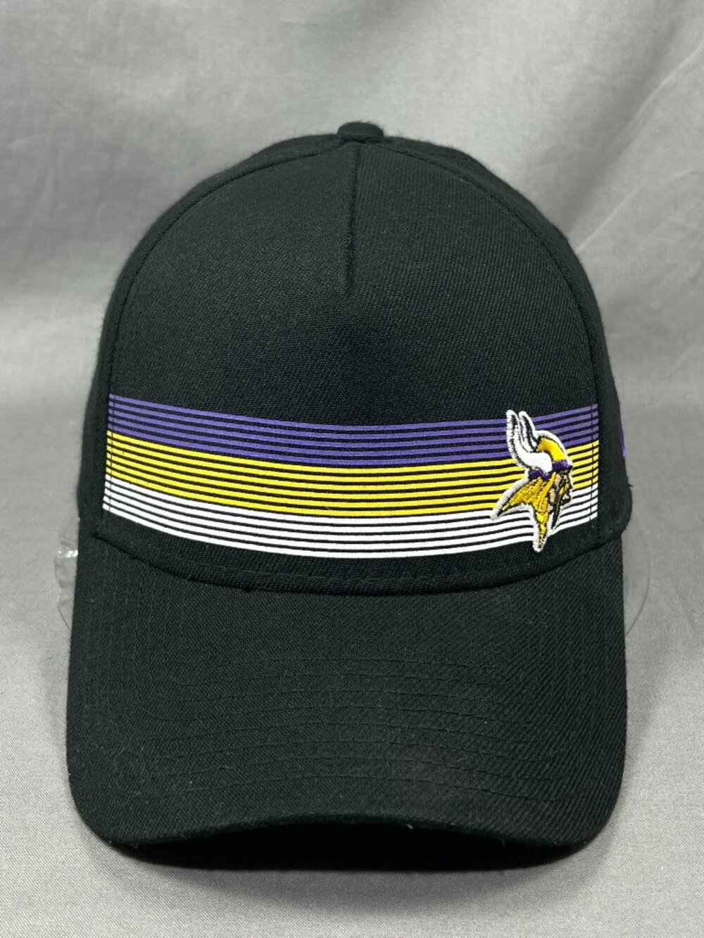 Minnesota Vikings New Era 39Thirty Flex M/L Hat Black Flawless Stripe Mens Cap